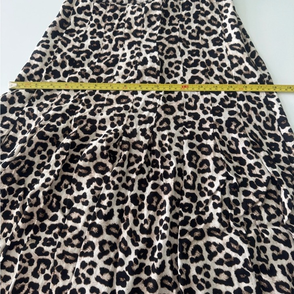 H&M Leopard Print Midi Skirt Size 2 - Picture 5 of 6